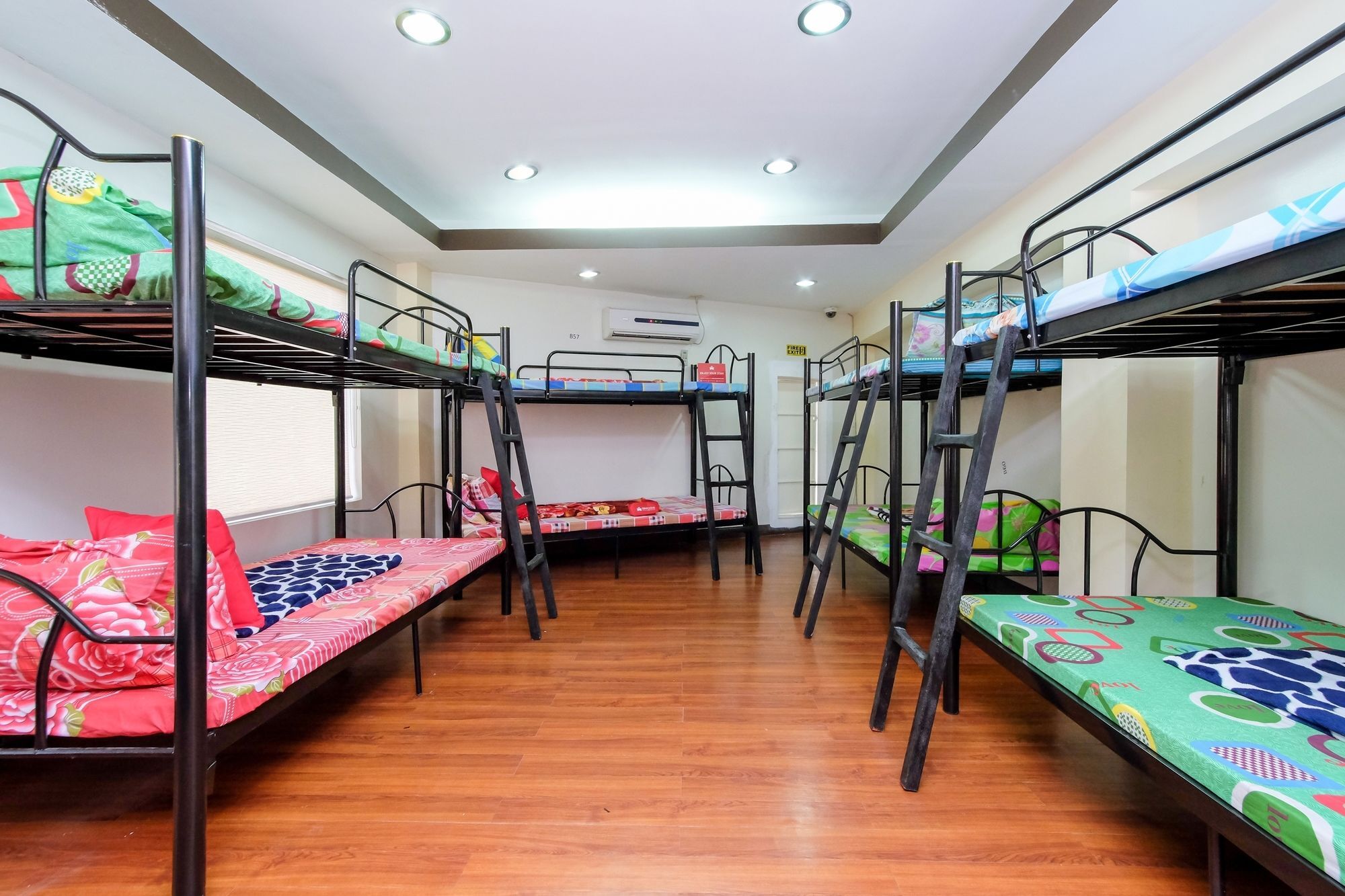 מנילה Zen Hostel Quirino Ave. Malate מראה חיצוני תמונה