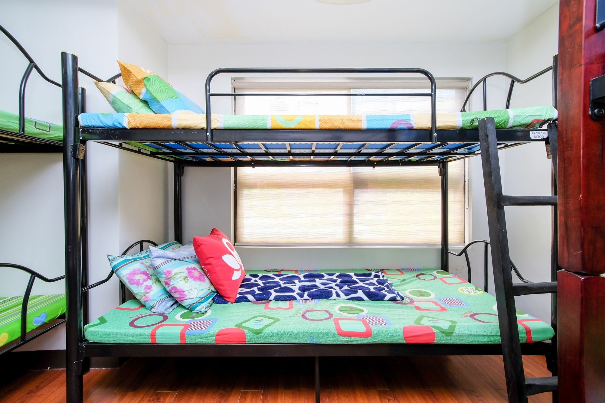 מנילה Zen Hostel Quirino Ave. Malate מראה חיצוני תמונה
