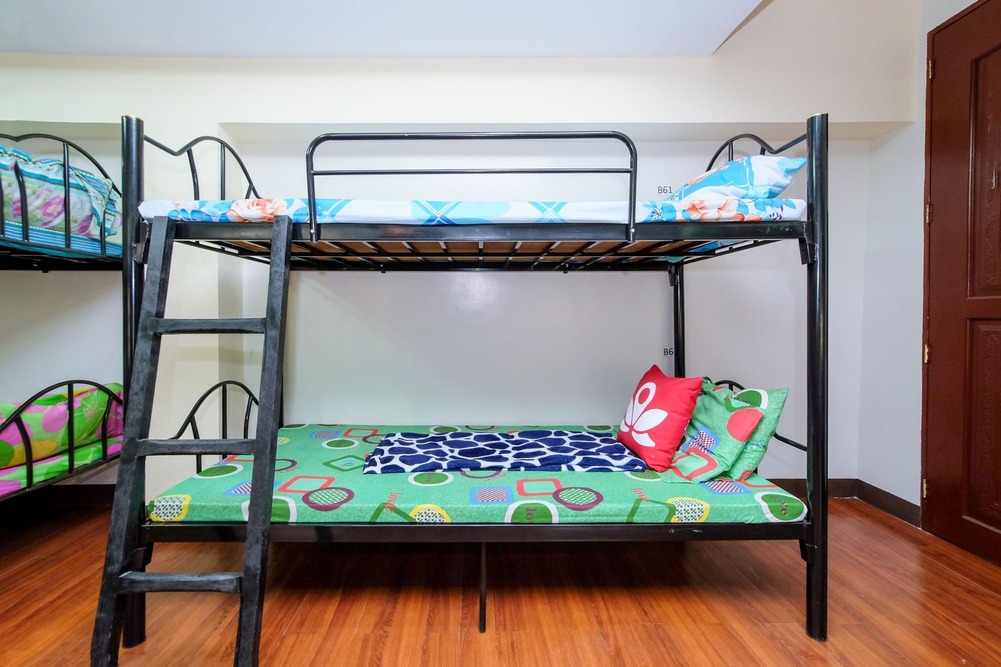 מנילה Zen Hostel Quirino Ave. Malate מראה חיצוני תמונה